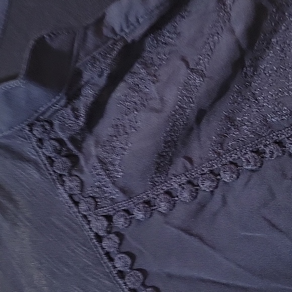 Democracy top L NWOT - Picture 4 of 6